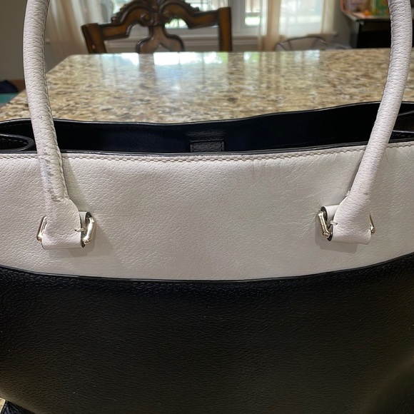 ♠️KATE SPADE cream and black genuine leather hand/shoulder bag.  OS - Picture 8 of 13